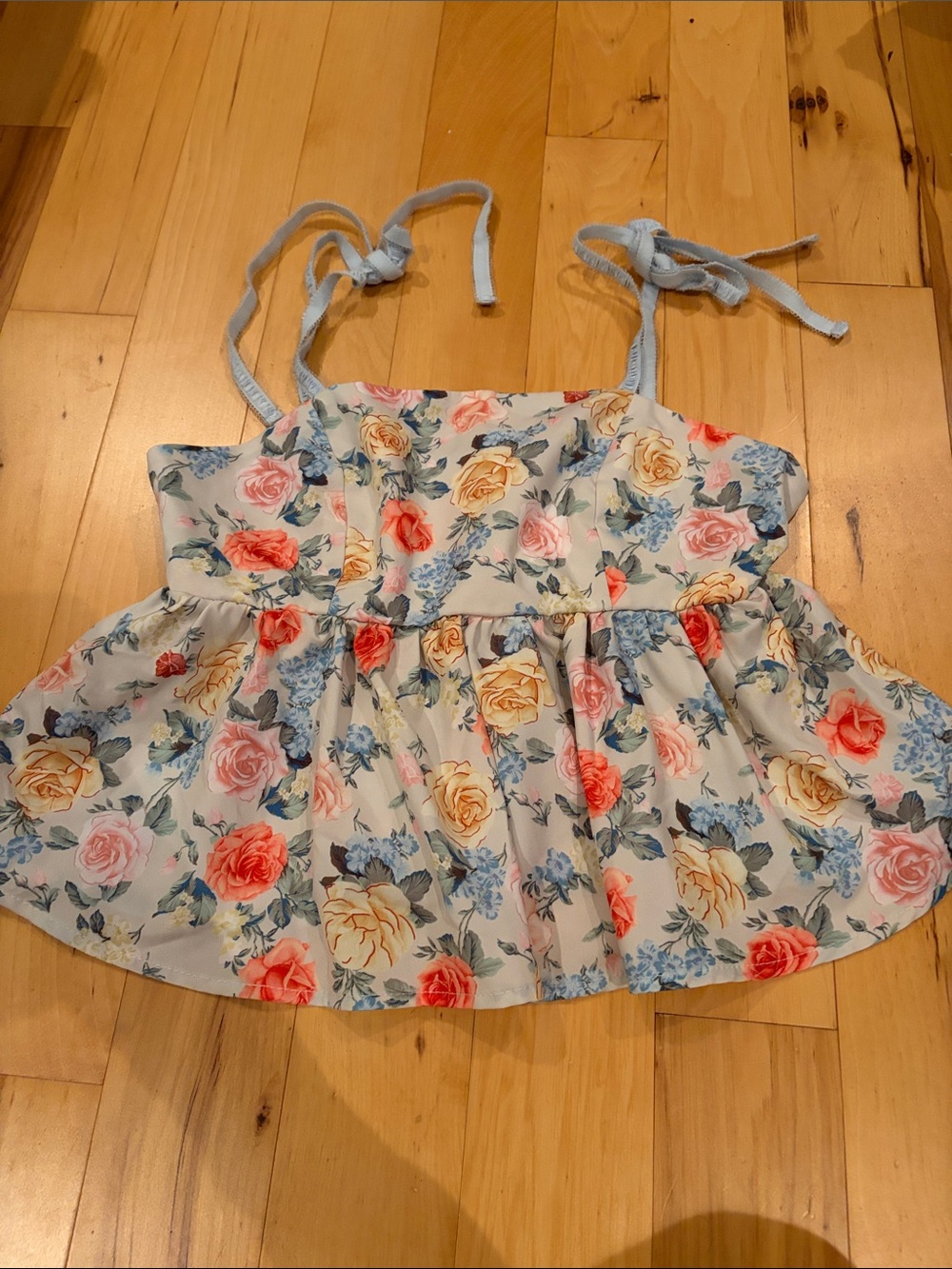 SHEIN Pale Blue Floral Tie-Shoulder Crop Cami Top